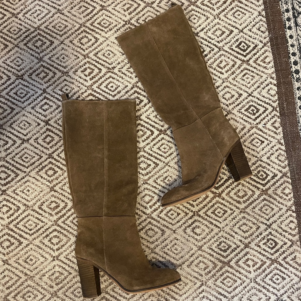 Dolce vita knee high block heel suede leather boots 6.5